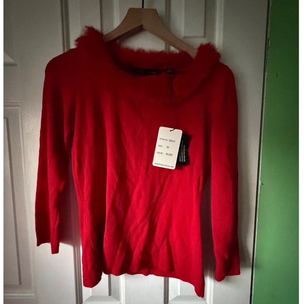 Michelle Nicole Knit Top Womens Medium Ruby Red NWT Faux Fur Trim‎ 3/4 Sleeve